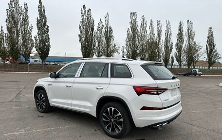 Skoda Kodiaq I, 2024 год, 4 799 000 рублей, 10 фотография