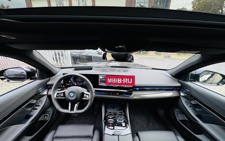 BMW 5 серия, 2024 год, 8 400 000 рублей, 13 фотография