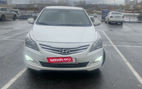 Hyundai Solaris II рестайлинг, 2016 год, 705 000 рублей, 3 фотография