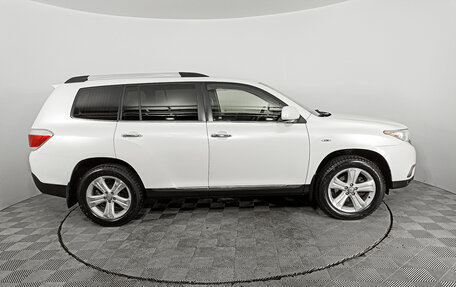 Toyota Highlander III, 2012 год, 2 430 000 рублей, 4 фотография