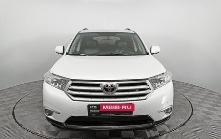 Toyota Highlander III, 2012 год, 2 430 000 рублей, 2 фотография