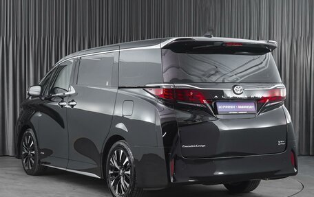 Toyota Alphard, 2024 год, 16 890 000 рублей, 2 фотография