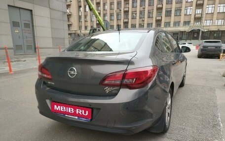 Opel Astra J, 2014 год, 995 000 рублей, 3 фотография