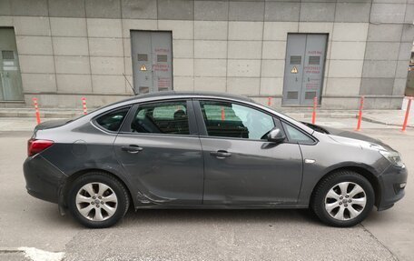 Opel Astra J, 2014 год, 995 000 рублей, 4 фотография