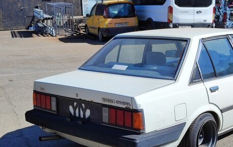 Toyota Carina, 1983 год, 245 000 рублей, 3 фотография