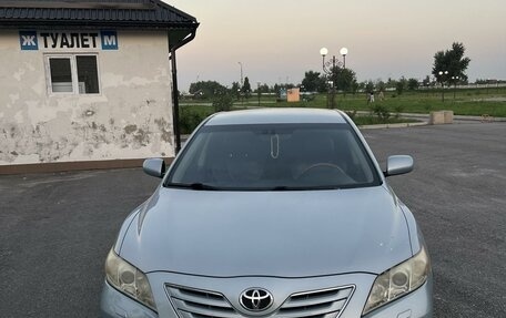 Toyota Camry, 2008 год, 1 100 000 рублей, 1 фотография