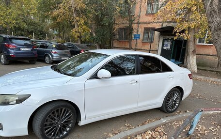 Toyota Camry, 2011 год, 1 300 000 рублей, 5 фотография