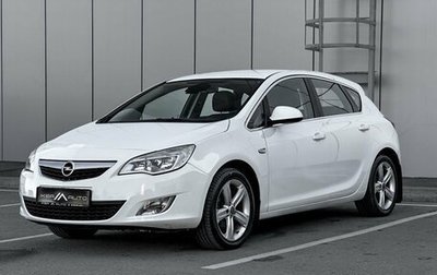 Opel Astra J, 2011 год, 690 000 рублей, 1 фотография