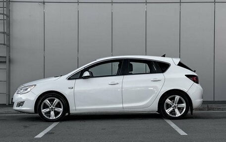 Opel Astra J, 2011 год, 690 000 рублей, 10 фотография