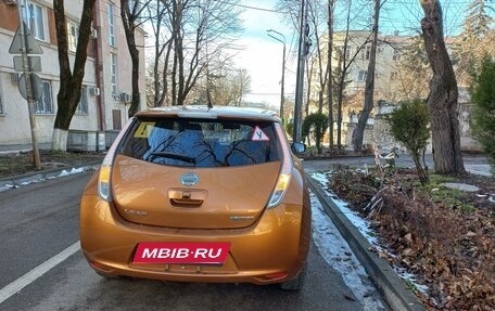 Nissan Leaf I, 2016 год, 850 000 рублей, 2 фотография