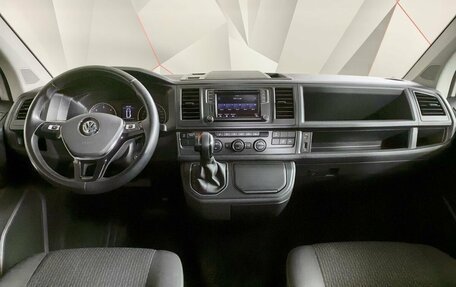 Volkswagen Multivan T6 рестайлинг, 2019 год, 4 999 700 рублей, 10 фотография