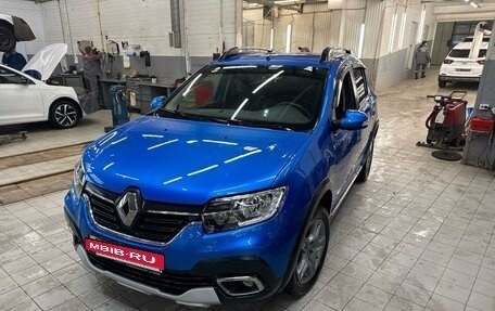 Renault Sandero II рестайлинг, 2019 год, 1 350 000 рублей, 2 фотография