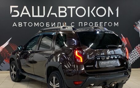 Renault Duster I рестайлинг, 2017 год, 1 000 000 рублей, 4 фотография