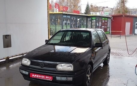 Volkswagen Golf III, 1992 год, 365 000 рублей, 2 фотография