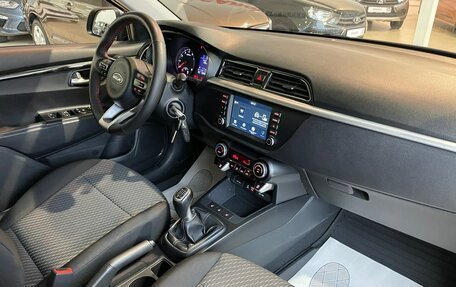 KIA Rio IV, 2018 год, 1 420 000 рублей, 12 фотография