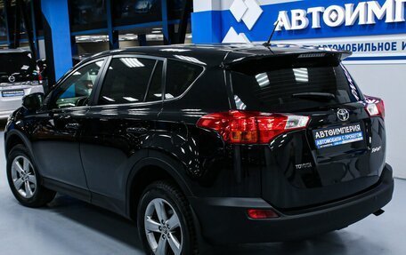 Toyota RAV4, 2015 год, 2 228 000 рублей, 11 фотография