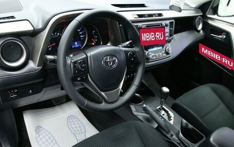 Toyota RAV4, 2015 год, 2 228 000 рублей, 14 фотография