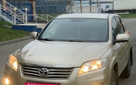 Toyota RAV4, 2011 год, 1 850 000 рублей, 2 фотография