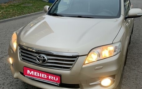 Toyota RAV4, 2011 год, 1 850 000 рублей, 19 фотография