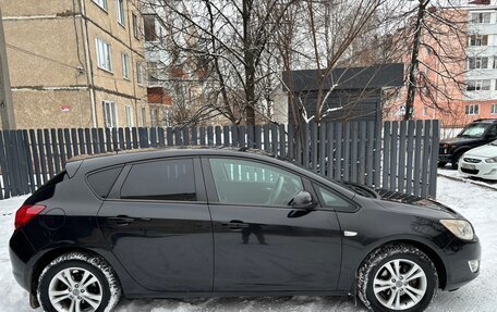 Opel Astra J, 2011 год, 690 000 рублей, 3 фотография