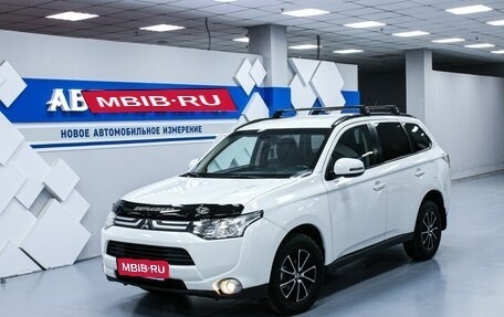 Mitsubishi Outlander III рестайлинг 3, 2014 год, 1 798 000 рублей, 1 фотография