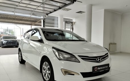 Hyundai Solaris II рестайлинг, 2015 год, 1 150 000 рублей, 1 фотография