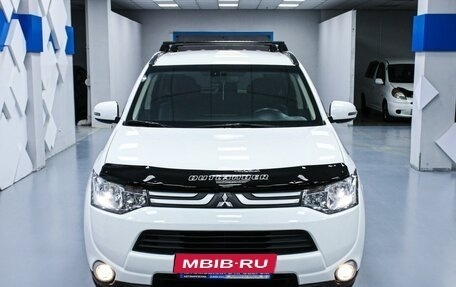 Mitsubishi Outlander III рестайлинг 3, 2014 год, 1 798 000 рублей, 6 фотография