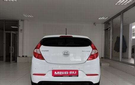 Hyundai Solaris II рестайлинг, 2015 год, 1 150 000 рублей, 5 фотография