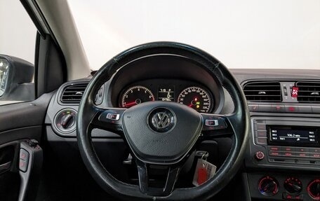 Volkswagen Polo VI (EU Market), 2018 год, 980 000 рублей, 21 фотография