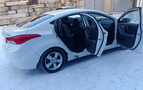 Hyundai Elantra V, 2011 год, 1 250 000 рублей, 2 фотография