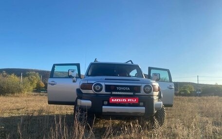 Toyota FJ Cruiser, 2008 год, 2 700 000 рублей, 1 фотография