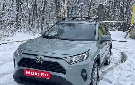 Toyota RAV4, 2018 год, 3 200 000 рублей, 7 фотография