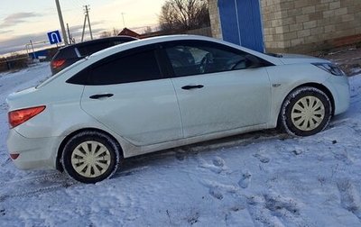 Hyundai Solaris II рестайлинг, 2011 год, 740 000 рублей, 1 фотография