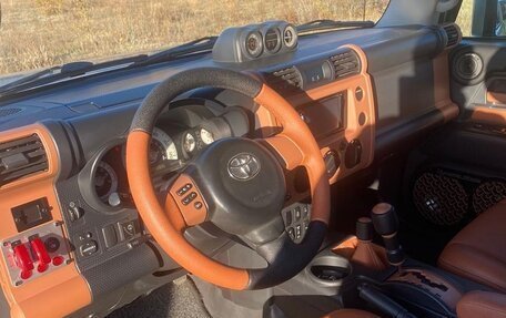 Toyota FJ Cruiser, 2008 год, 2 700 000 рублей, 3 фотография