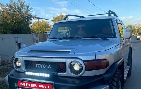 Toyota FJ Cruiser, 2008 год, 2 700 000 рублей, 6 фотография