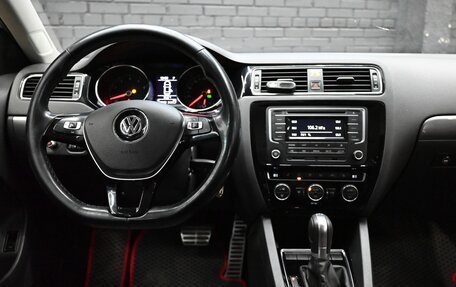 Volkswagen Jetta VI, 2016 год, 1 560 000 рублей, 13 фотография