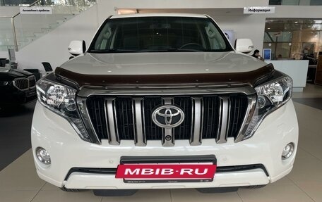 Toyota Land Cruiser Prado 150 рестайлинг 2, 2015 год, 4 290 000 рублей, 3 фотография