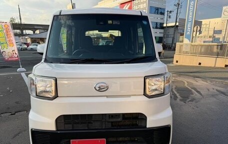 Daihatsu Hijet X, 2017 год, 584 999 рублей, 2 фотография