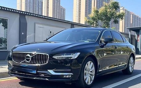 Volvo S90 II рестайлинг, 2021 год, 3 170 001 рублей, 1 фотография