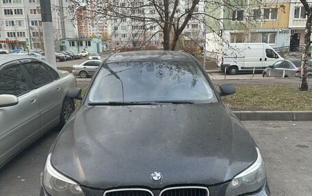 BMW 5 серия, 2003 год, 850 000 рублей, 16 фотография