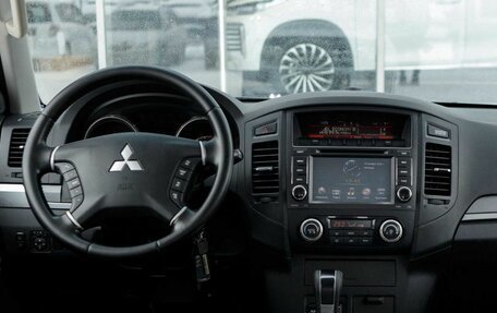 Mitsubishi Pajero IV, 2011 год, 2 250 000 рублей, 15 фотография