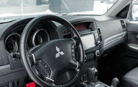 Mitsubishi Pajero IV, 2011 год, 2 250 000 рублей, 16 фотография