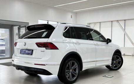 Volkswagen Tiguan II, 2018 год, 3 180 000 рублей, 2 фотография