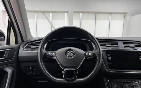 Volkswagen Tiguan II, 2018 год, 3 180 000 рублей, 18 фотография