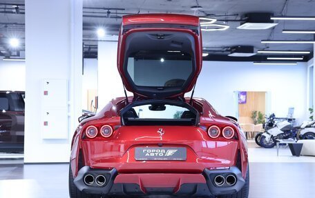 Ferrari 812, 2020 год, 40 000 000 рублей, 7 фотография