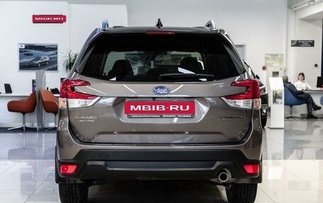 Subaru Forester, 2024 год, 5 850 000 рублей, 6 фотография