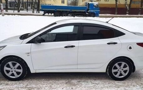 Hyundai Solaris II рестайлинг, 2014 год, 1 100 000 рублей, 10 фотография