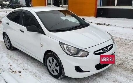 Hyundai Solaris II рестайлинг, 2014 год, 1 100 000 рублей, 15 фотография