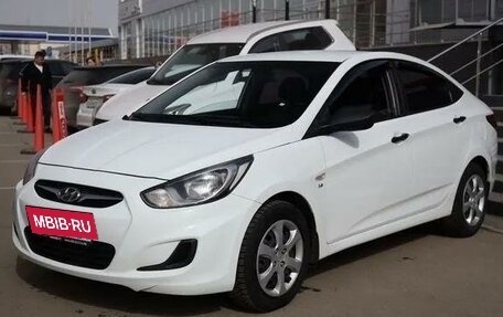 Hyundai Solaris II рестайлинг, 2014 год, 1 100 000 рублей, 2 фотография