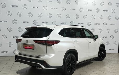 Toyota Highlander, 2023 год, 7 900 000 рублей, 4 фотография